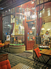 Italian near Hotel Karel de Stoute